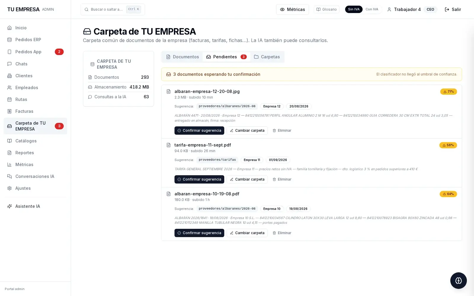 Carpeta de documentos de ejemplo: tres albaranes y tarifas de proveedores leídos solos, con la carpeta sugerida y un botón para confirmar.